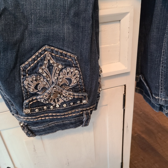 LA Idol Jeans- Stretch butt hugging-size 3 - Picture 4 of 8